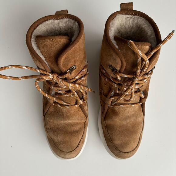 Au & Mu Australian Shearling Lined Lace Up Winter Chukka Boots size 7 - Picture 3 of 8